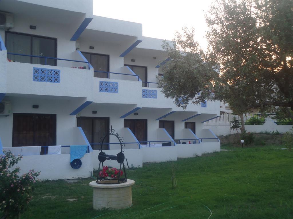 אפאנטו Eleni'S Apartments מראה חיצוני תמונה