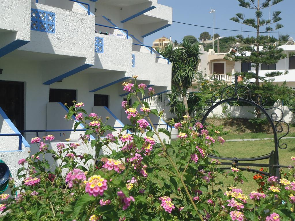 אפאנטו Eleni'S Apartments מראה חיצוני תמונה